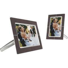 7FF2CWO - 7'' Digital Photo Frame - Wood